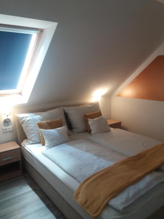 Eva Apartman Hévíz Exteriör bild