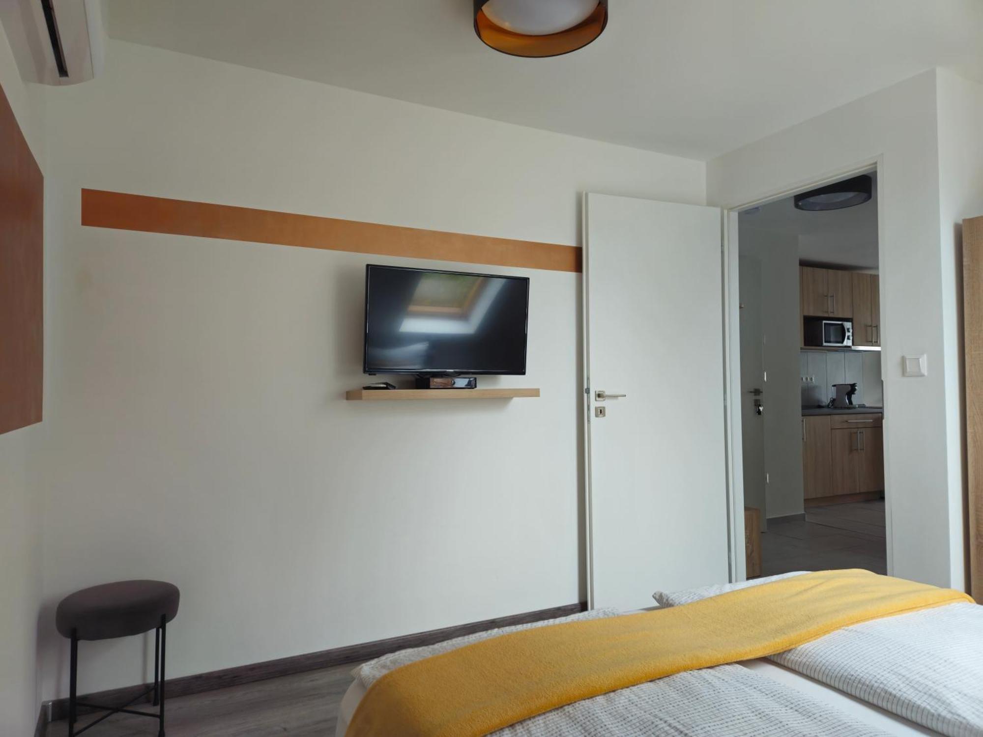 Eva Apartman Hévíz Exteriör bild